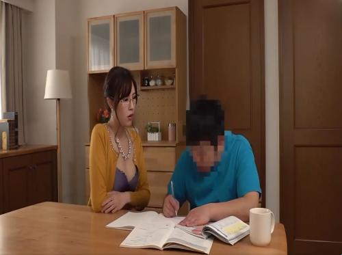 ANNEM BİR ÖĞRETMEN