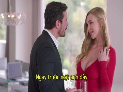 Nagtatrabaho ng part-time at umiibig sa amo
